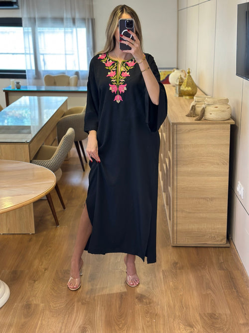 Djeba Zahra – Robe longue brodée – Hiya Couture